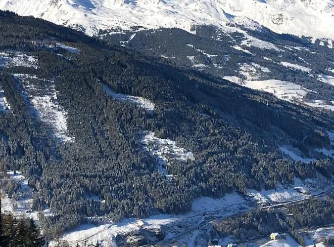 Grenzberg - アパート